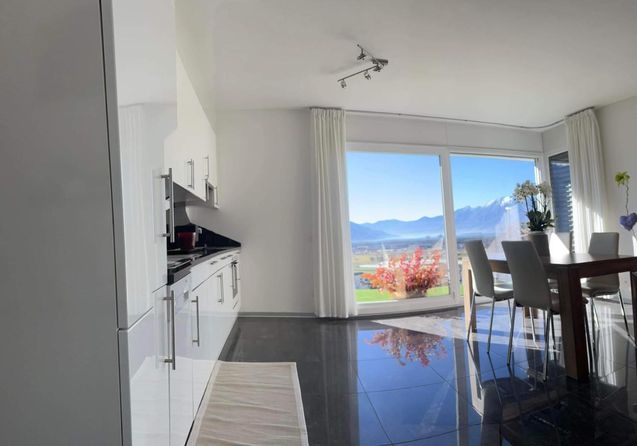 Moderno Bilocale Vista Lago Maggiore غوردولا المظهر الخارجي الصورة